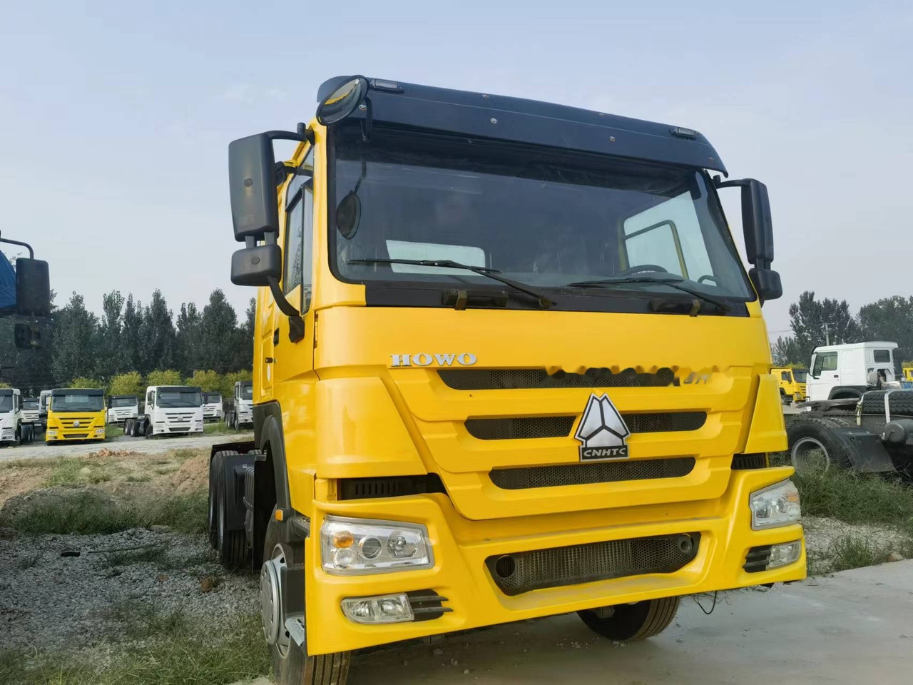 Sinotruk HOWO 371 Tractor - יחידת טרקטור: תמונה 1 Sinotruk HOWO 371 Tractor - יחידת טרקטור: תמונה 1