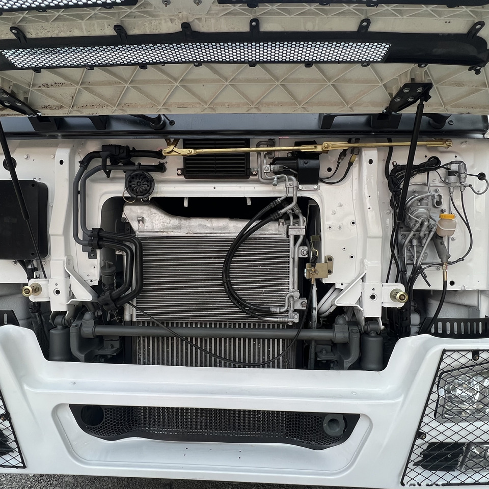 Sinotruk HOWO 371 Tractor - יחידת טרקטור: תמונה 3 Sinotruk HOWO 371 Tractor - יחידת טרקטור: תמונה 3