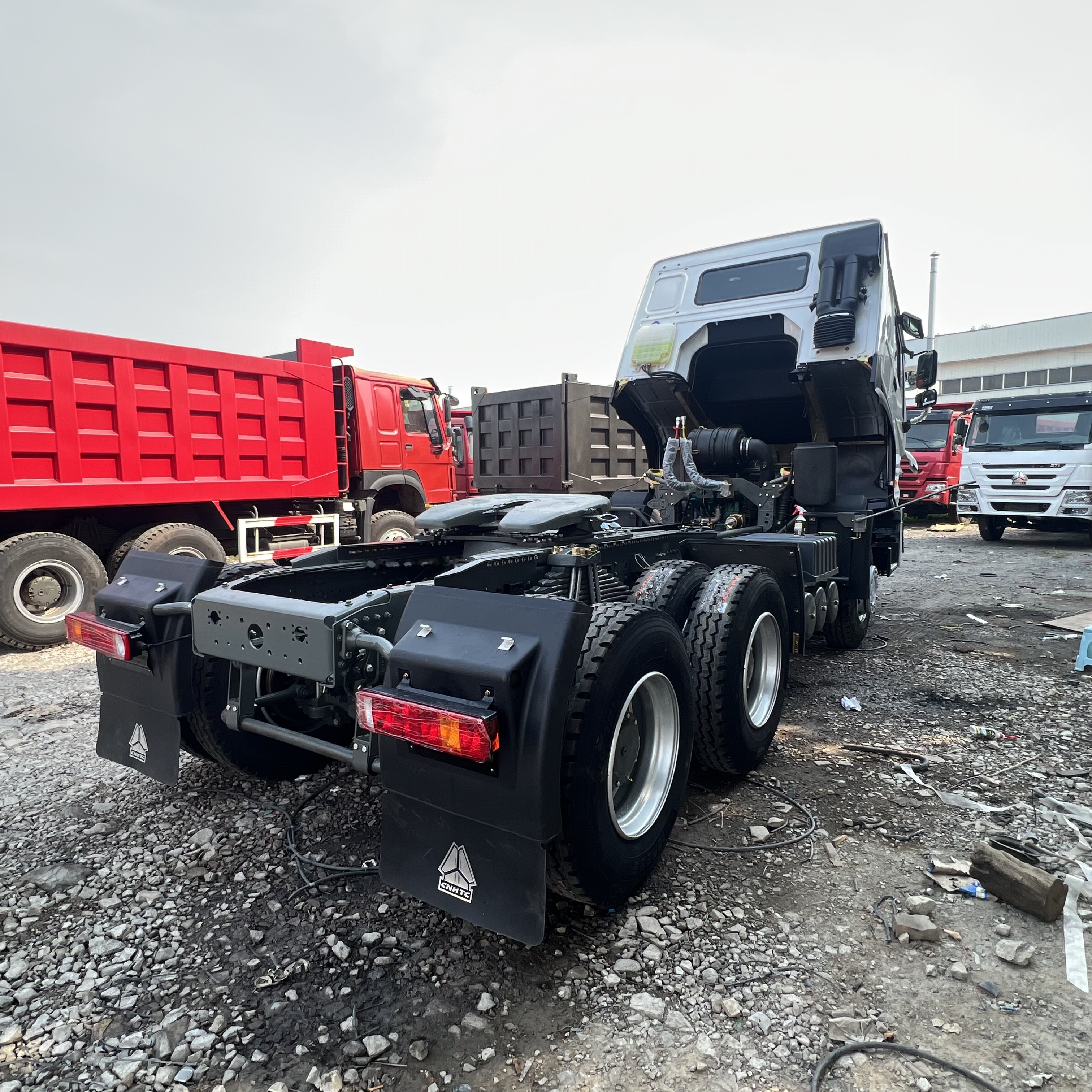 יחידת טרקטור Sinotruk HOWO 371 Tractor: תמונה 10 יחידת טרקטור Sinotruk HOWO 371 Tractor: תמונה 10