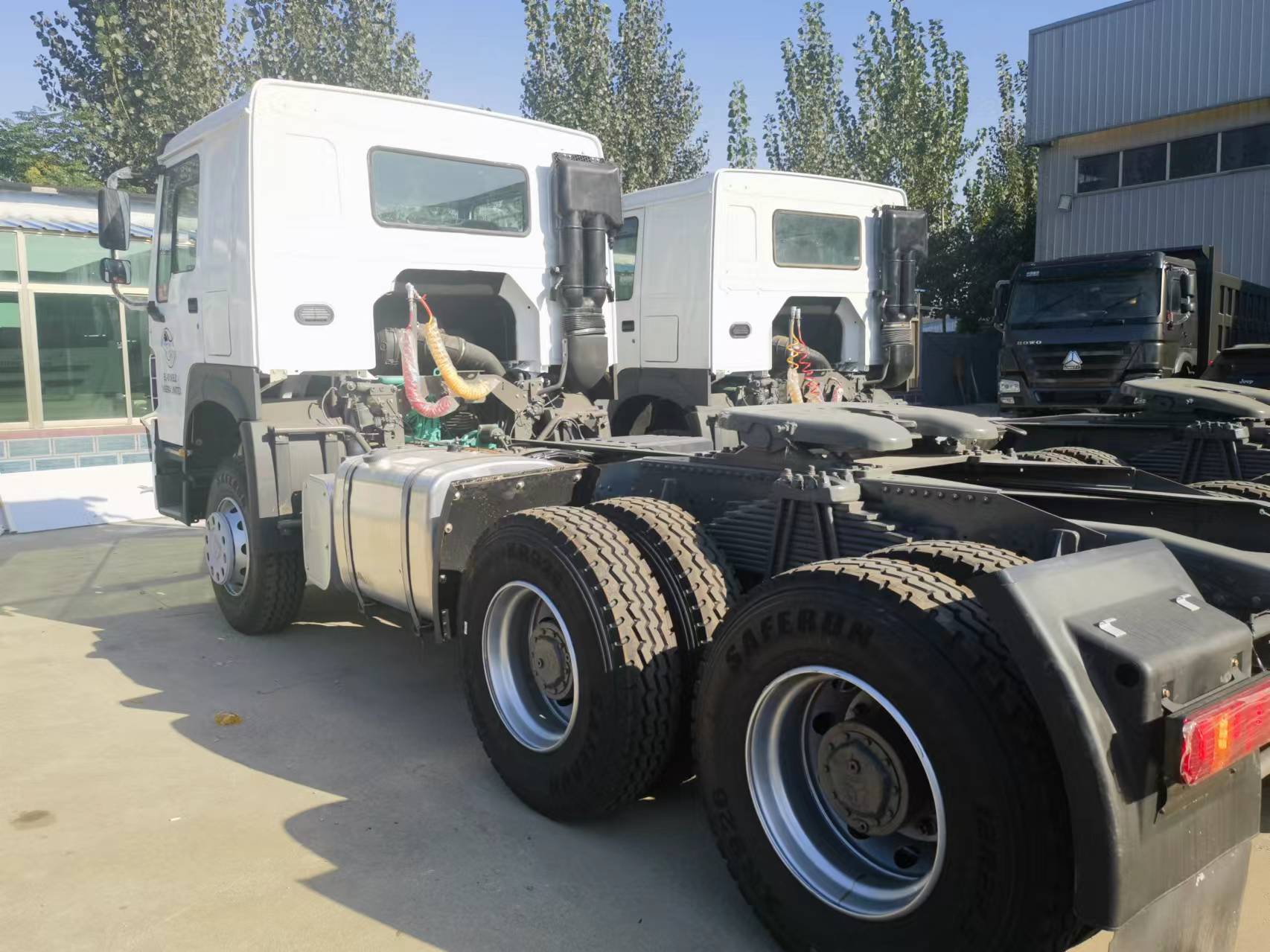 Sinotruk HOWO 371 Tractor - יחידת טרקטור: תמונה 2 Sinotruk HOWO 371 Tractor - יחידת טרקטור: תמונה 2