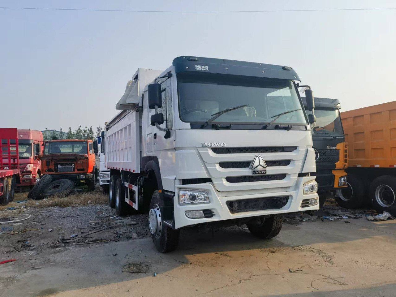 מזהיר Sinotruk HOWO 6*4 Dump truck: תמונה 6