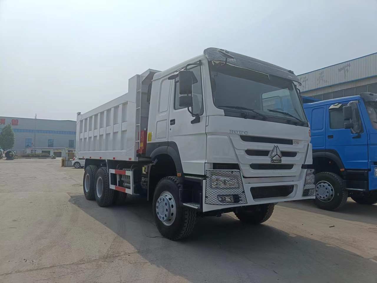 Sinotruk HOWO 6*4 Dump truck - מזהיר: תמונה 3 Sinotruk HOWO 6*4 Dump truck - מזהיר: תמונה 3