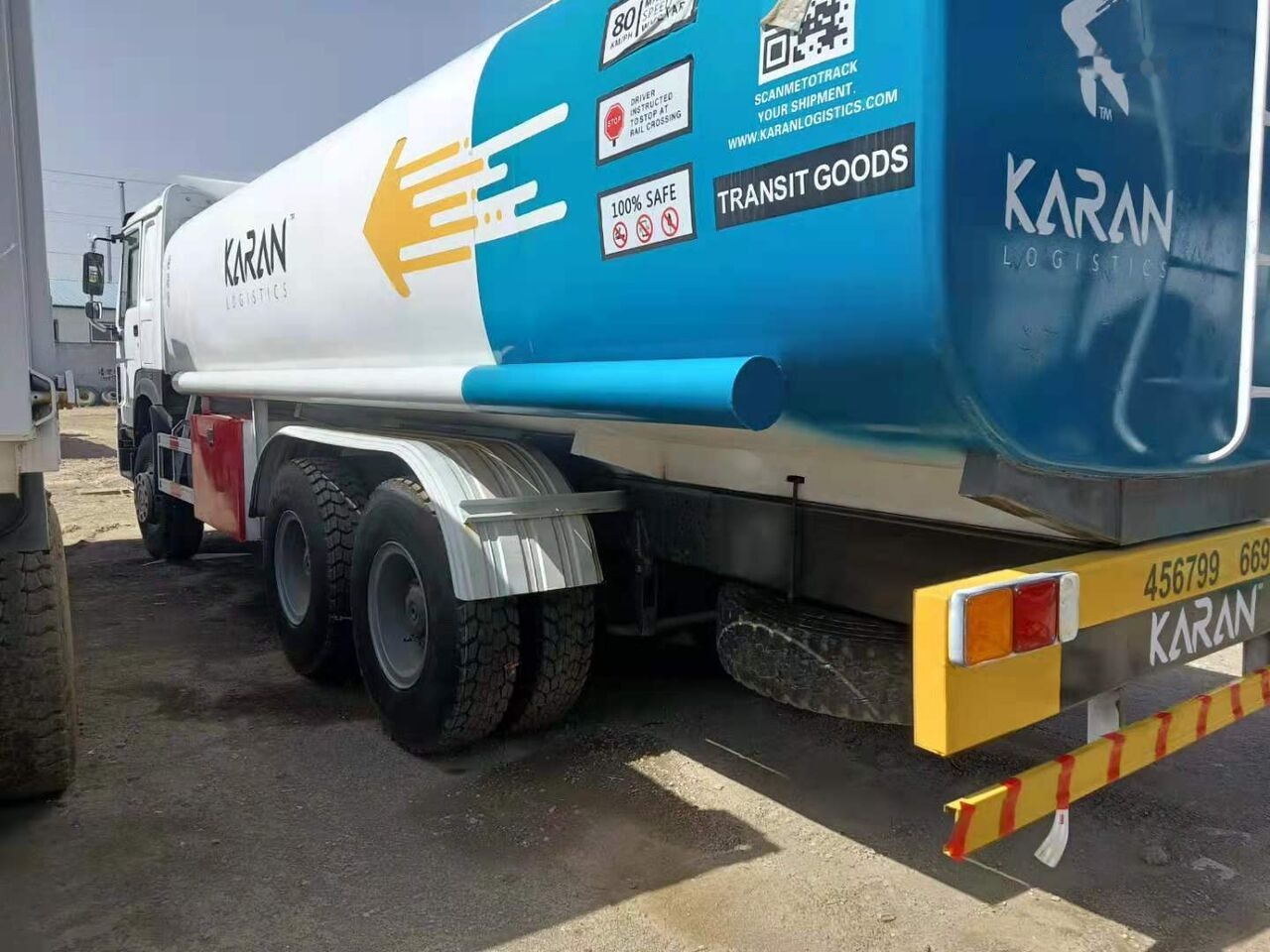 Sinotruk HOWO 6*4 Fuel Tank Truck - משאית מכל: תמונה 4 Sinotruk HOWO 6*4 Fuel Tank Truck - משאית מכל: תמונה 4