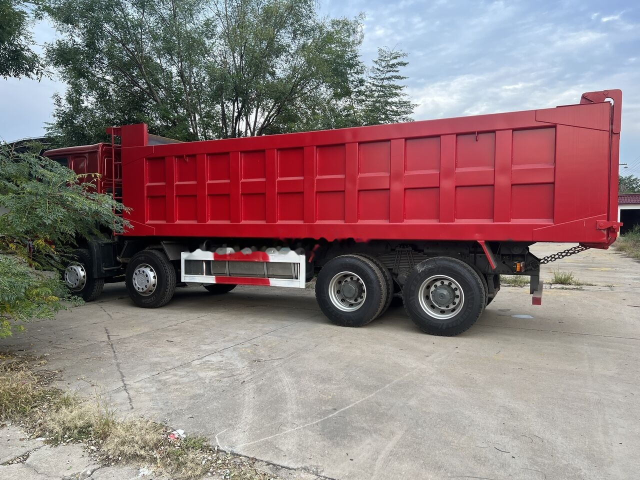Sinotruk HOWO 8*4 Dump truck - מזהיר: תמונה 3 Sinotruk HOWO 8*4 Dump truck - מזהיר: תמונה 3