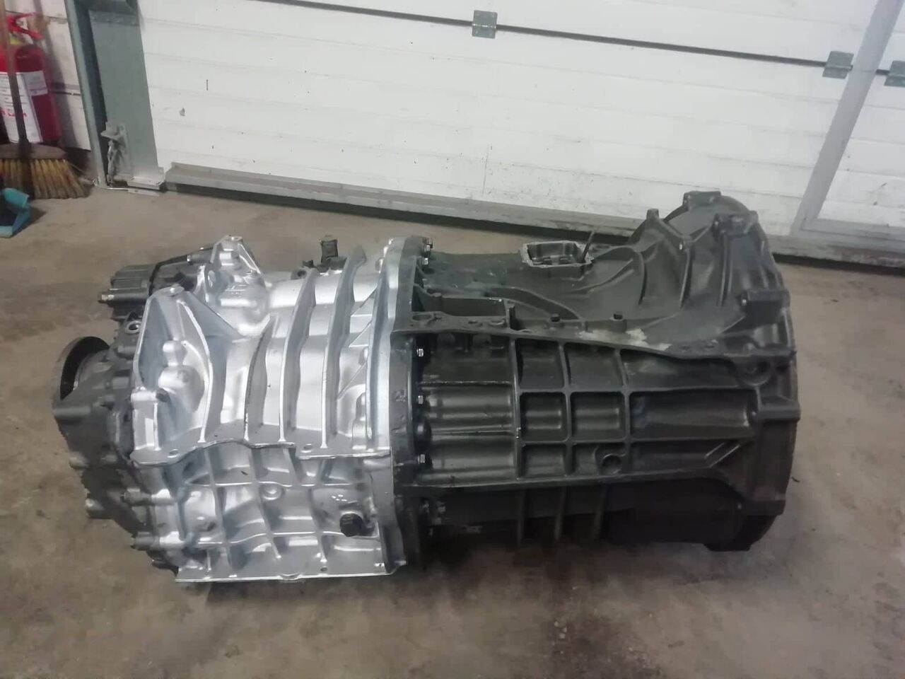 ZF (12s2333) DAF XF 106 truck - תיבת הילוכים עבור משאית: תמונה 1 ZF (12s2333) DAF XF 106 truck - תיבת הילוכים עבור משאית: תמונה 1