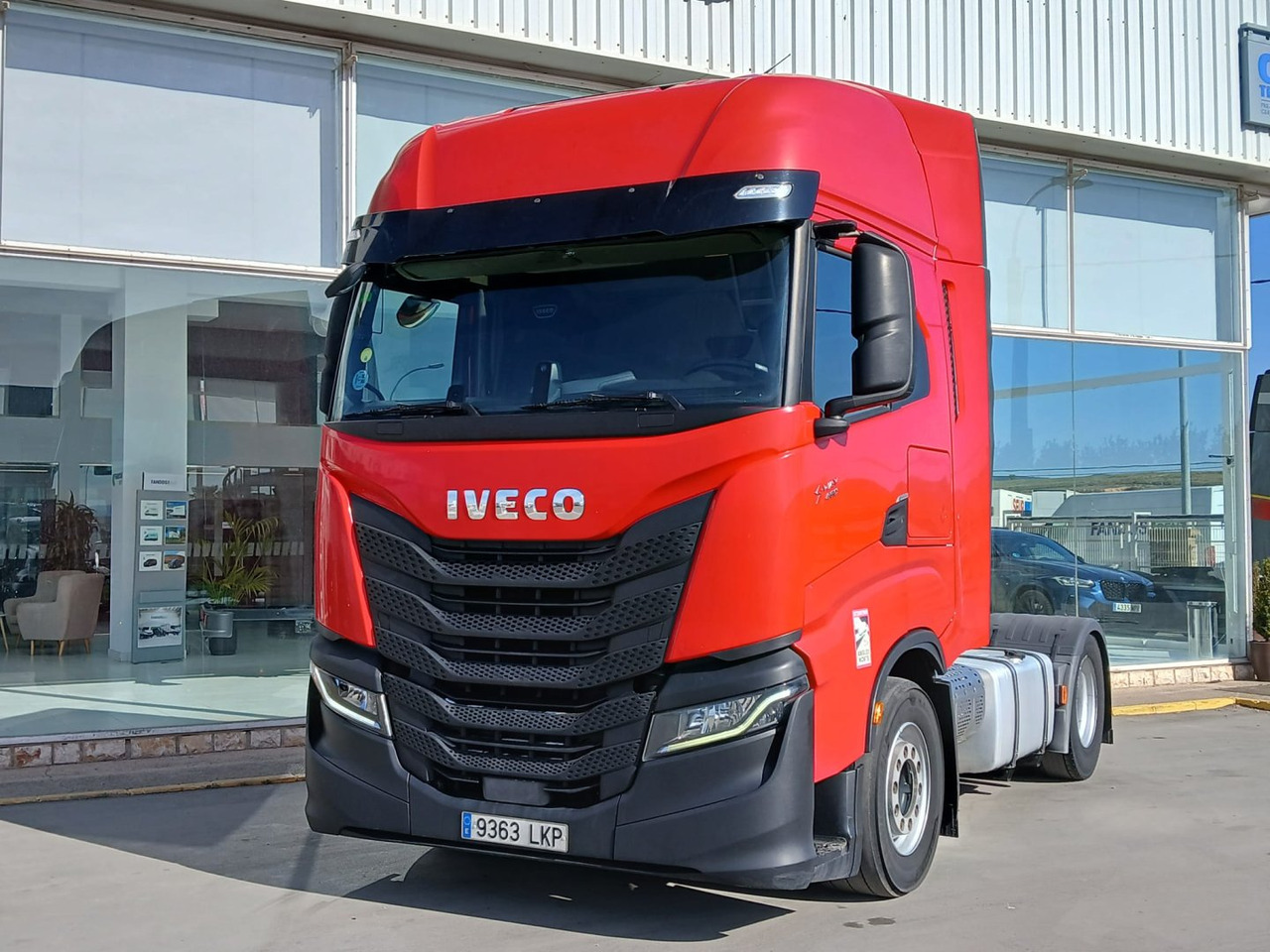 Cabeza Tractora IVECO 460 AUTOMATICO CON INTARDER - יחידת טרקטור: תמונה 1 Cabeza Tractora IVECO 460 AUTOMATICO CON INTARDER - יחידת טרקטור: תמונה 1