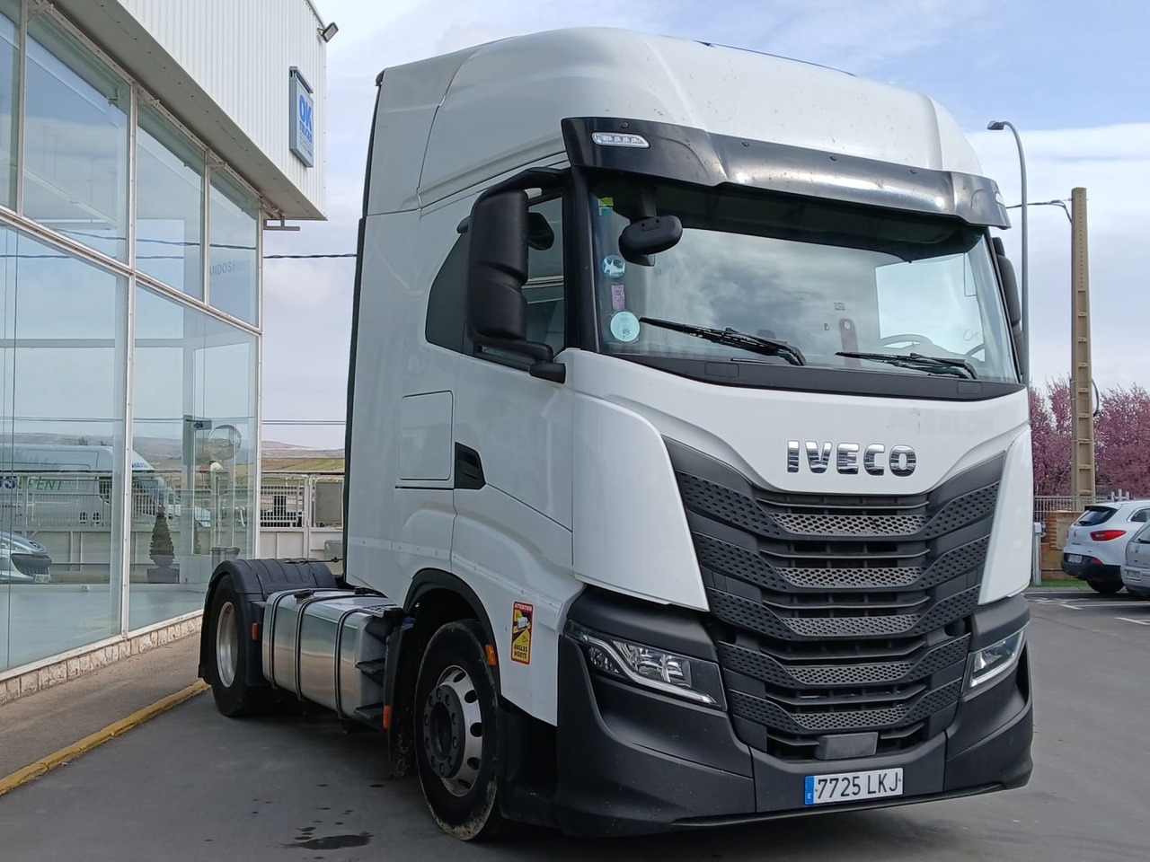 Cabeza Tractora IVECO 460 AUTOMATICO INTARDER ADR - יחידת טרקטור: תמונה 3 Cabeza Tractora IVECO 460 AUTOMATICO INTARDER ADR - יחידת טרקטור: תמונה 3