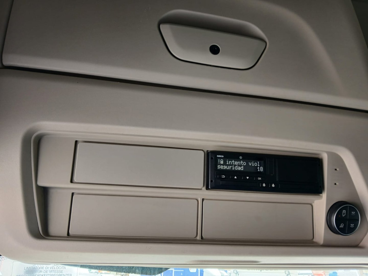 יחידת טרקטור Cabeza Tractora IVECO 460 AUTOMATICO  INTARDER ADR: תמונה 12