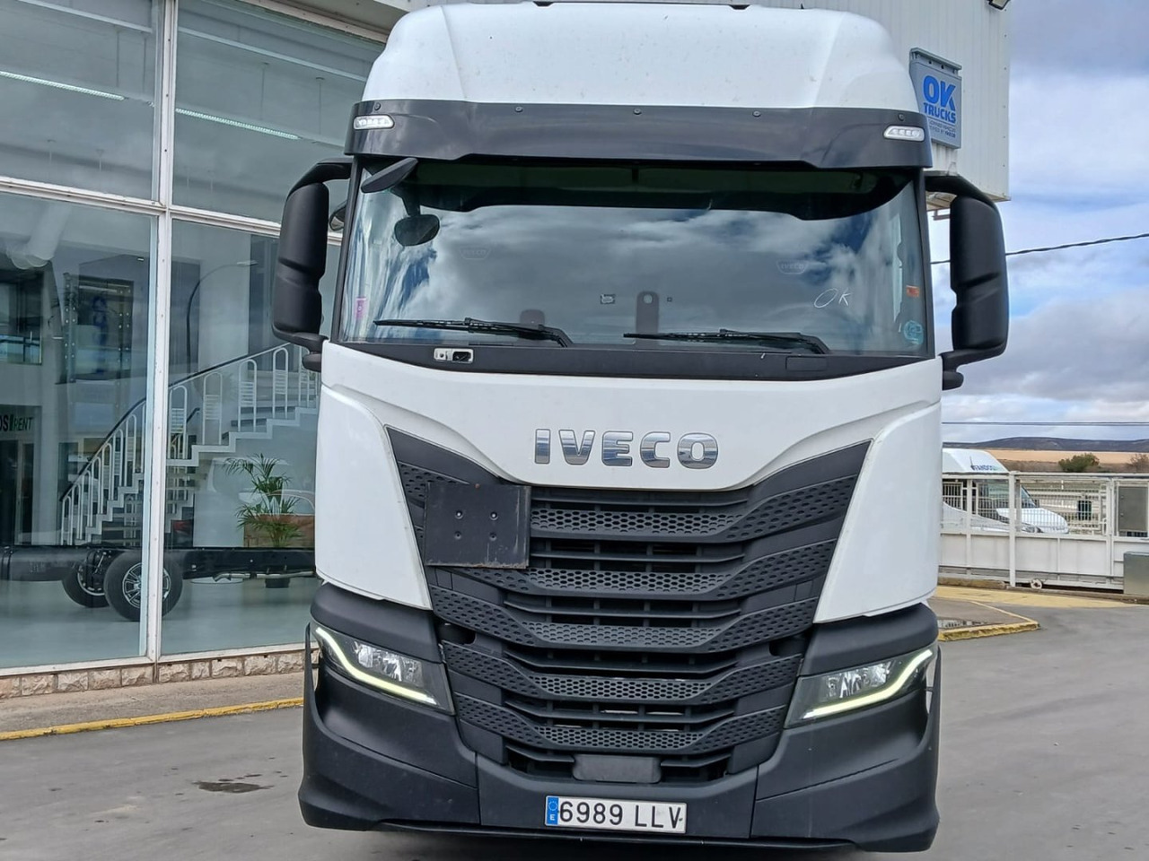 Cabeza Tractora IVECO 460 AUTOMATICO INTARDER ADR - יחידת טרקטור: תמונה 2 Cabeza Tractora IVECO 460 AUTOMATICO INTARDER ADR - יחידת טרקטור: תמונה 2