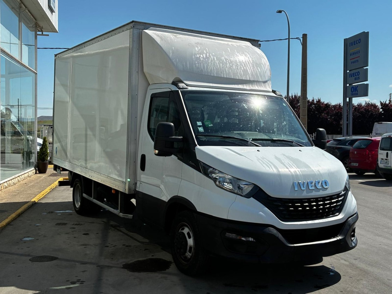Caja cerrada IVECO 35C16 20m3 - כלי רכב מסחרי עם תיבה: תמונה 3 Caja cerrada IVECO 35C16 20m3 - כלי רכב מסחרי עם תיבה: תמונה 3