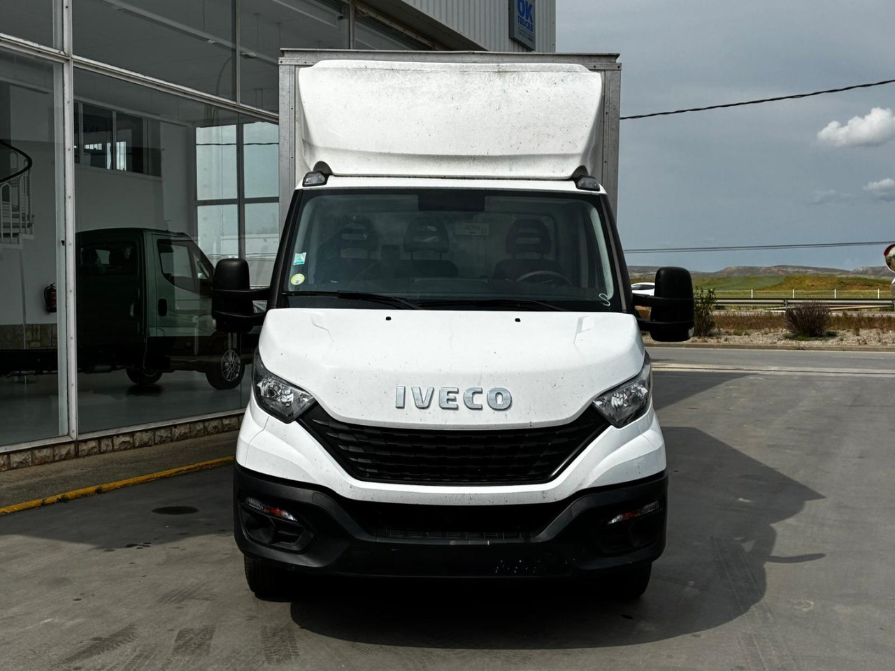 Caja cerrada IVECO 35C16 20m3 - כלי רכב מסחרי עם תיבה: תמונה 2 Caja cerrada IVECO 35C16 20m3 - כלי רכב מסחרי עם תיבה: תמונה 2