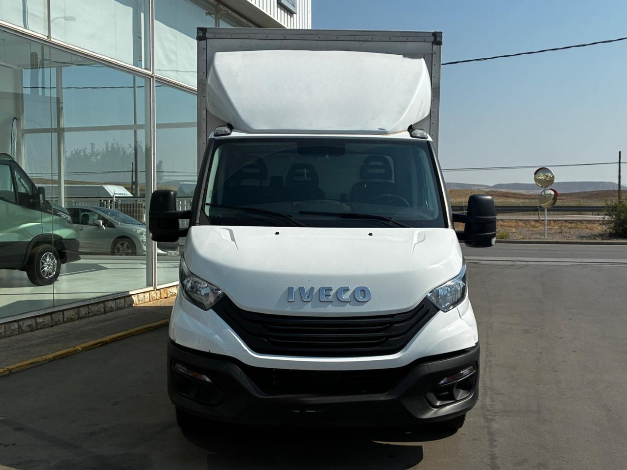 Caja cerrada IVECO 35C16 3.0 20m3 - כלי רכב מסחרי עם תיבה: תמונה 2 Caja cerrada IVECO 35C16 3.0 20m3 - כלי רכב מסחרי עם תיבה: תמונה 2