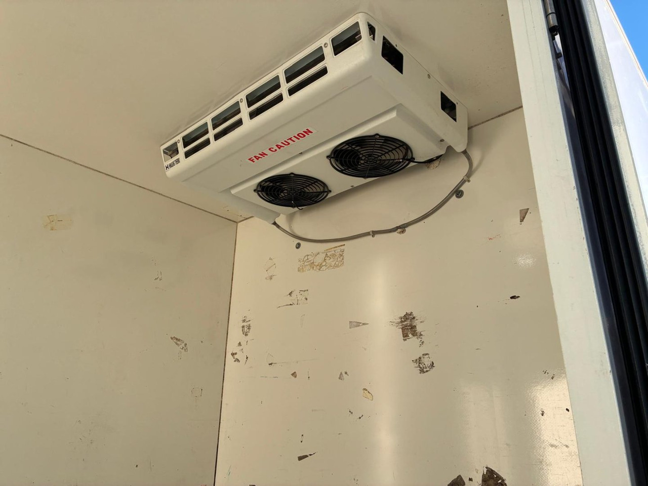 Frigorífico IVECO 35C16 3.0 FRIGORIFICA - כלי רכב מסחרי לקירור: תמונה 5 Frigorífico IVECO 35C16 3.0 FRIGORIFICA - כלי רכב מסחרי לקירור: תמונה 5