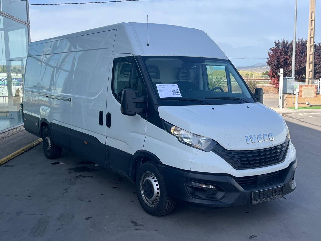 Furgón IVECO 35S14 16m3 - כלי רכב מסחרי עם לוח: תמונה 3 Furgón IVECO 35S14 16m3 - כלי רכב מסחרי עם לוח: תמונה 3