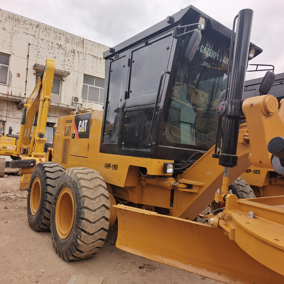 CAT 140K - מפלסת: תמונה 3 CAT 140K - מפלסת: תמונה 3