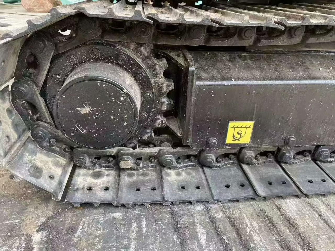 מיני מחפר CAT 306E2: תמונה 11
