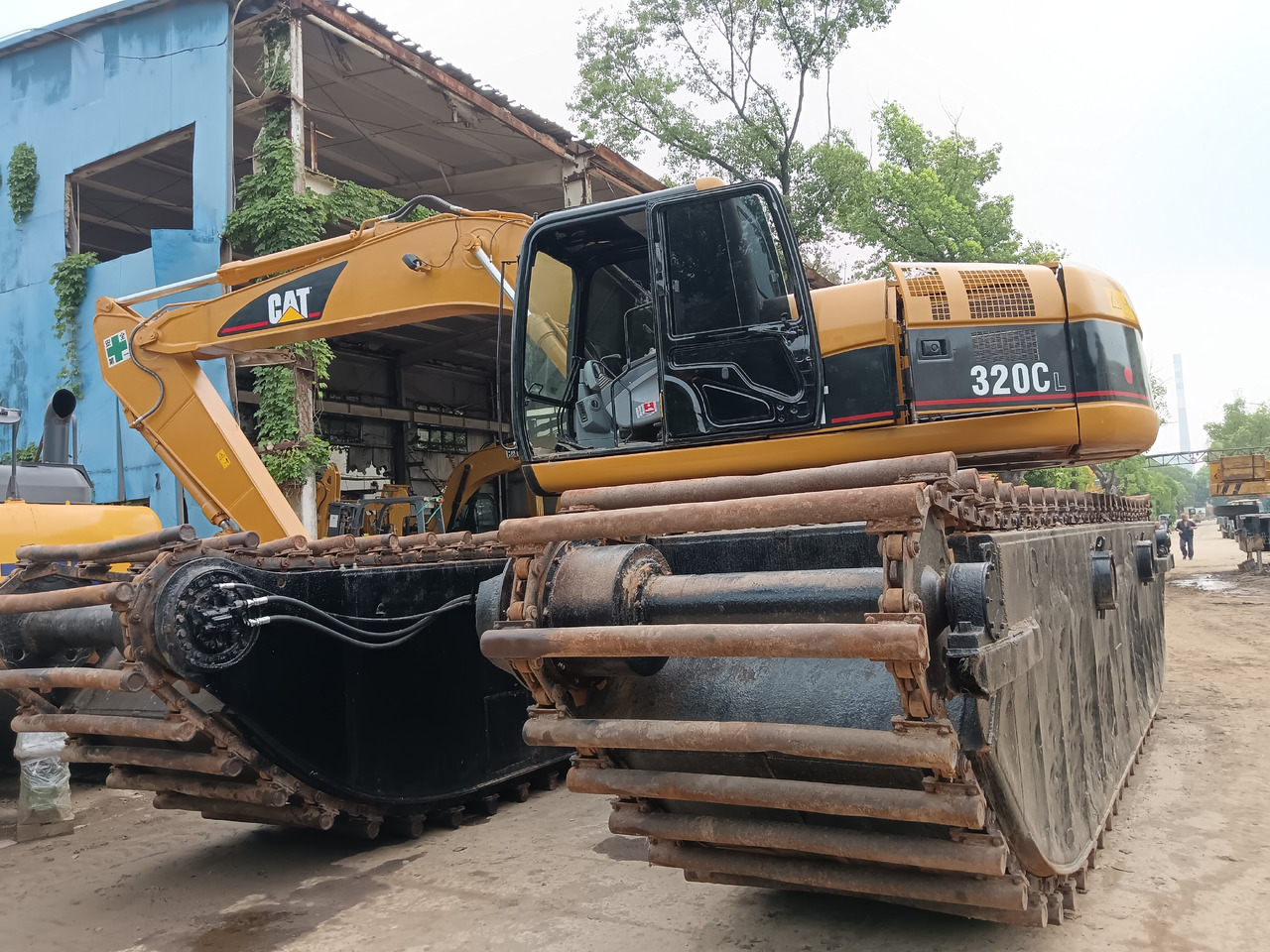 CAT 320CL DREDGER - מחפר אמפיבי: תמונה 3 CAT 320CL DREDGER - מחפר אמפיבי: תמונה 3