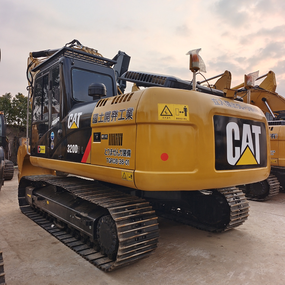 CAT 320D 320 D2 L - מחפר סורק: תמונה 2 CAT 320D 320 D2 L - מחפר סורק: תמונה 2