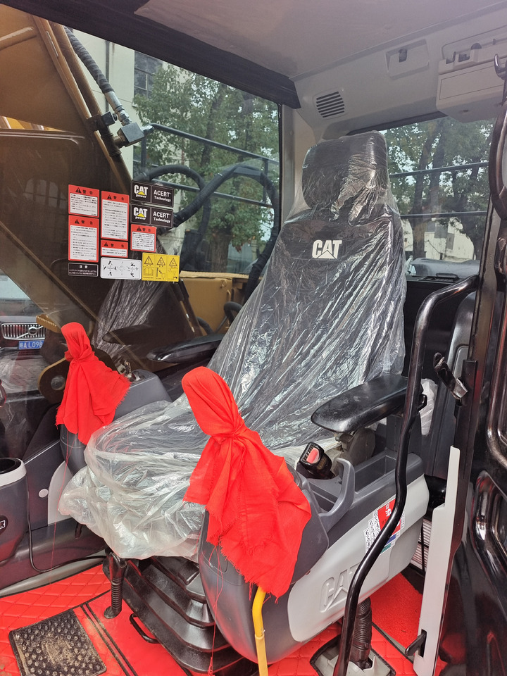 CAT 320D2L WITH 3 CAMERAS - מחפר סורק: תמונה 5 CAT 320D2L WITH 3 CAMERAS - מחפר סורק: תמונה 5