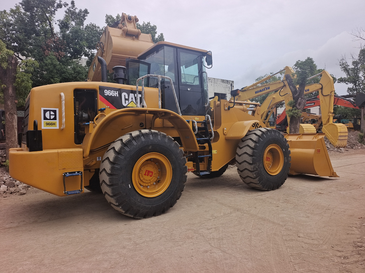 CAT 966H - מעמיס גלגלים: תמונה 1 CAT 966H - מעמיס גלגלים: תמונה 1
