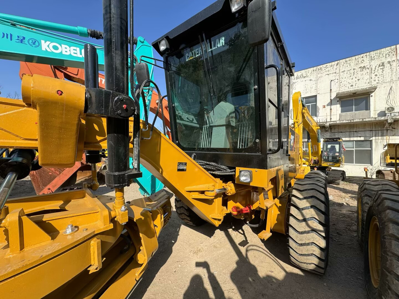CATERPILLAR 140K CAT - מפלסת: תמונה 4 CATERPILLAR 140K CAT - מפלסת: תמונה 4