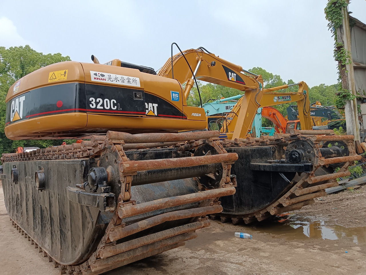CATERPILLAR 320BL 320CL DREDGER - מחפר אמפיבי: תמונה 1 CATERPILLAR 320BL 320CL DREDGER - מחפר אמפיבי: תמונה 1