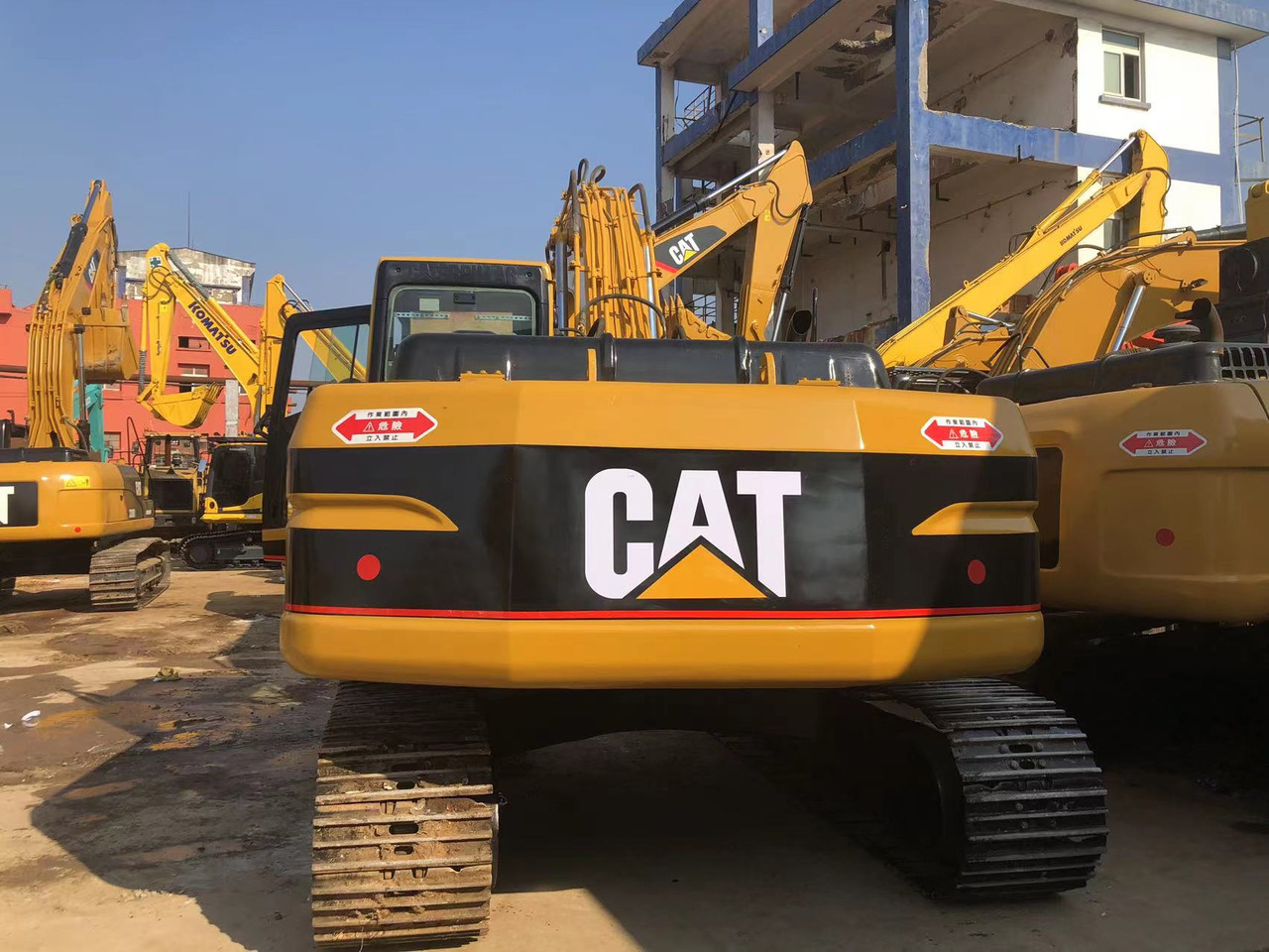 CATERPILLAR 320BL - מחפר סורק: תמונה 2 CATERPILLAR 320BL - מחפר סורק: תמונה 2