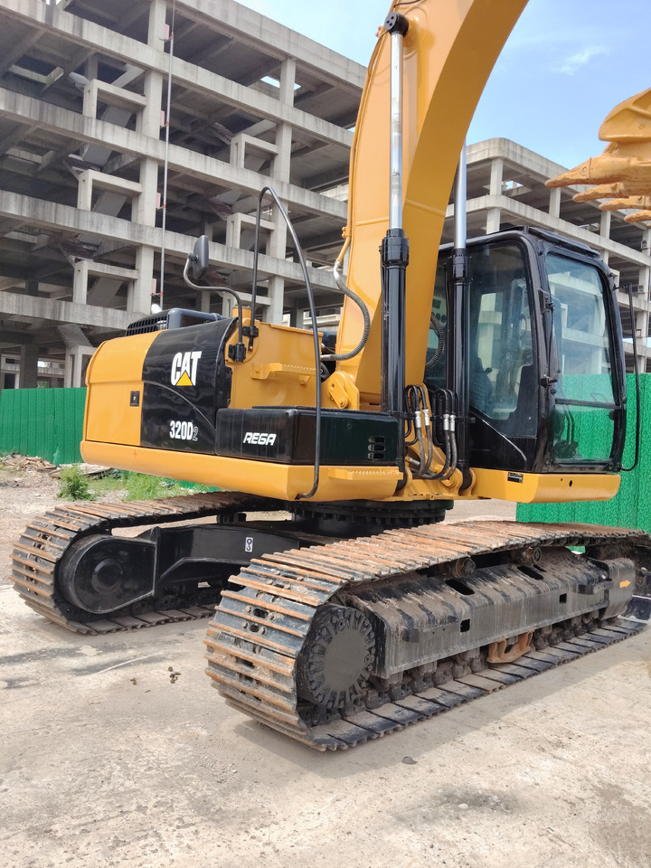 CATERPILLAR 320D2L with C7.1 ENGINE CAT 320D2 L 320 D 2 L C 7.1 ENGINE - מחפר סורק: תמונה 2 CATERPILLAR 320D2L with C7.1 ENGINE CAT 320D2 L 320 D 2 L C 7.1 ENGINE - מחפר סורק: תמונה 2
