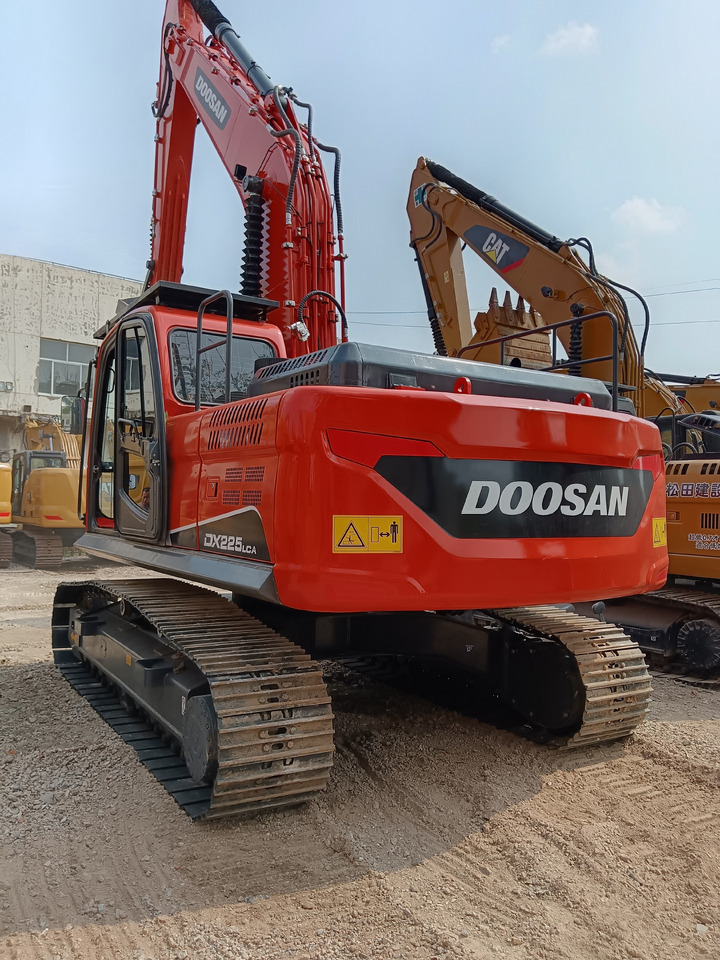 DOOSAN DX225 LCA DX 225 LC-9C DX300 DX340 - מחפר סורק: תמונה 1 DOOSAN DX225 LCA DX 225 LC-9C DX300 DX340 - מחפר סורק: תמונה 1