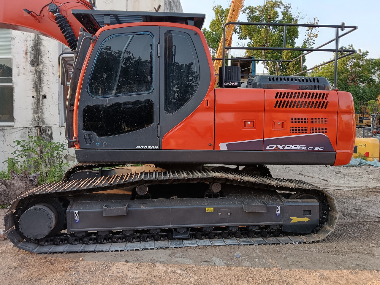 DOOSAN DX225LC-9C DX225LCA - מחפר סורק: תמונה 2 DOOSAN DX225LC-9C DX225LCA - מחפר סורק: תמונה 2