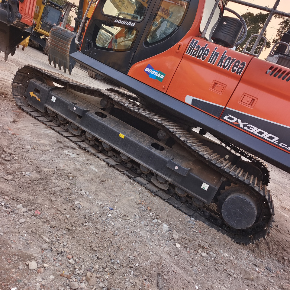 DOOSAN DX300 LC-9C DX 300 LCA DX340 DX225 - מחפר סורק: תמונה 2 DOOSAN DX300 LC-9C DX 300 LCA DX340 DX225 - מחפר סורק: תמונה 2
