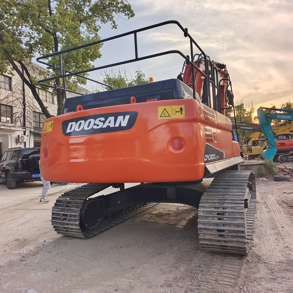 DOOSAN DX300 LC-9C DX300 LCA DX 340 LC-9C DX340 LCA - מחפר סורק: תמונה 5 DOOSAN DX300 LC-9C DX300 LCA DX 340 LC-9C DX340 LCA - מחפר סורק: תמונה 5