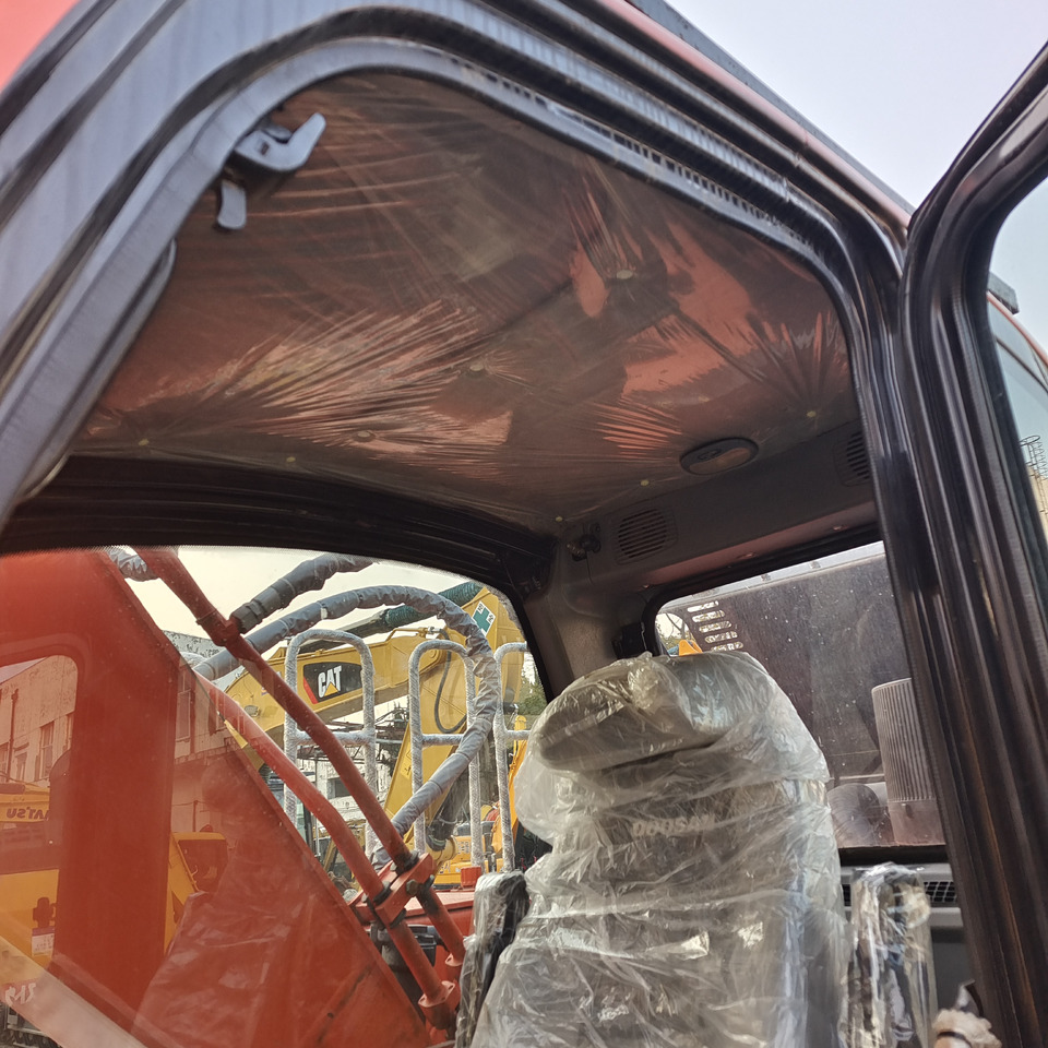 DOOSAN DX300LC-9C Doosan DX 300 LC - 9 C - מחפר סורק: תמונה 4 DOOSAN DX300LC-9C Doosan DX 300 LC - 9 C - מחפר סורק: תמונה 4