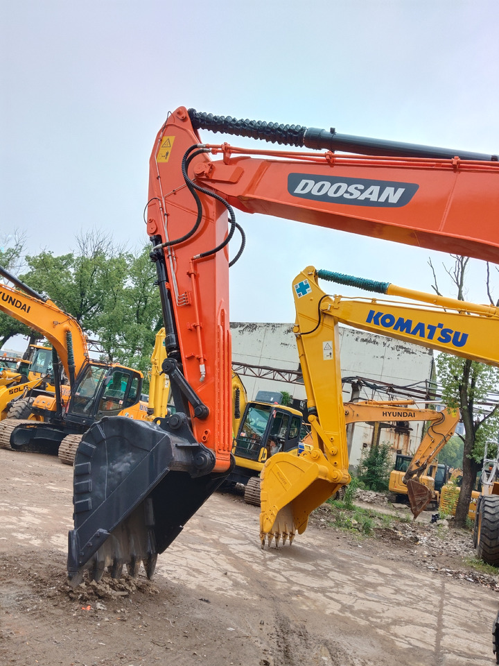 DOOSAN DX300LC-9C - מחפר סורק: תמונה 2 DOOSAN DX300LC-9C - מחפר סורק: תמונה 2