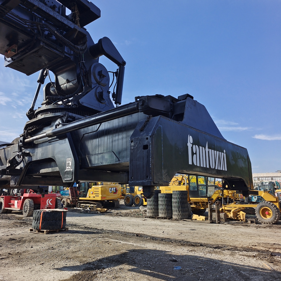 FANTUZZI CS45KMHD 45 TON - מערים הגעה: תמונה 4 FANTUZZI CS45KMHD 45 TON - מערים הגעה: תמונה 4