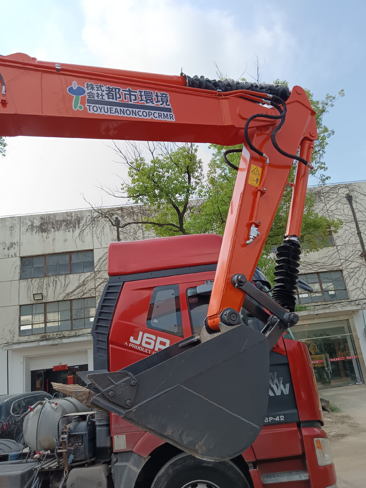 HITACHI ZX 70 - מיני מחפר: תמונה 4 HITACHI ZX 70 - מיני מחפר: תמונה 4