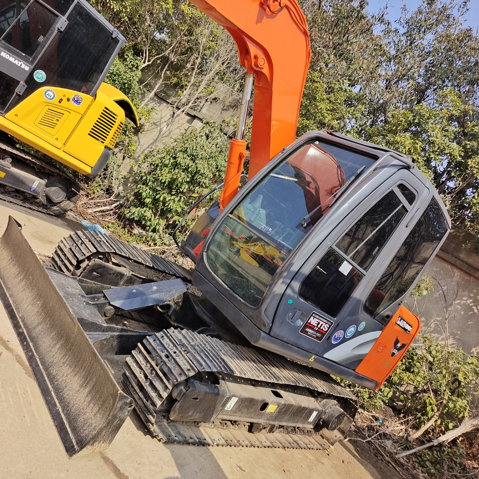 HITACHI ZX70 - מיני מחפר: תמונה 5 HITACHI ZX70 - מיני מחפר: תמונה 5