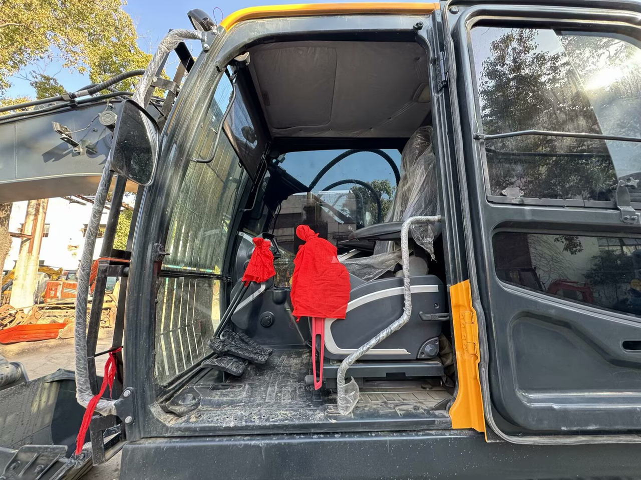 HYUNDAI 220LC-9C HX220HD - מחפר סורק: תמונה 3 HYUNDAI 220LC-9C HX220HD - מחפר סורק: תמונה 3