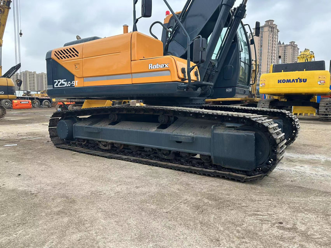 HYUNDAI 225LC-9T - מחפר סורק: תמונה 5 HYUNDAI 225LC-9T - מחפר סורק: תמונה 5