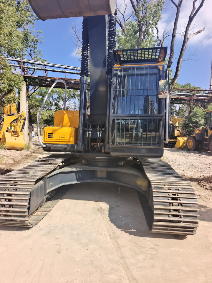 HYUNDAI HX220HD HX 220 HD WITH 4 CAMERAS HX225HD 220LC-9S 220LC - 9T - מחפר סורק: תמונה 2 HYUNDAI HX220HD HX 220 HD WITH 4 CAMERAS HX225HD 220LC-9S 220LC - 9T - מחפר סורק: תמונה 2