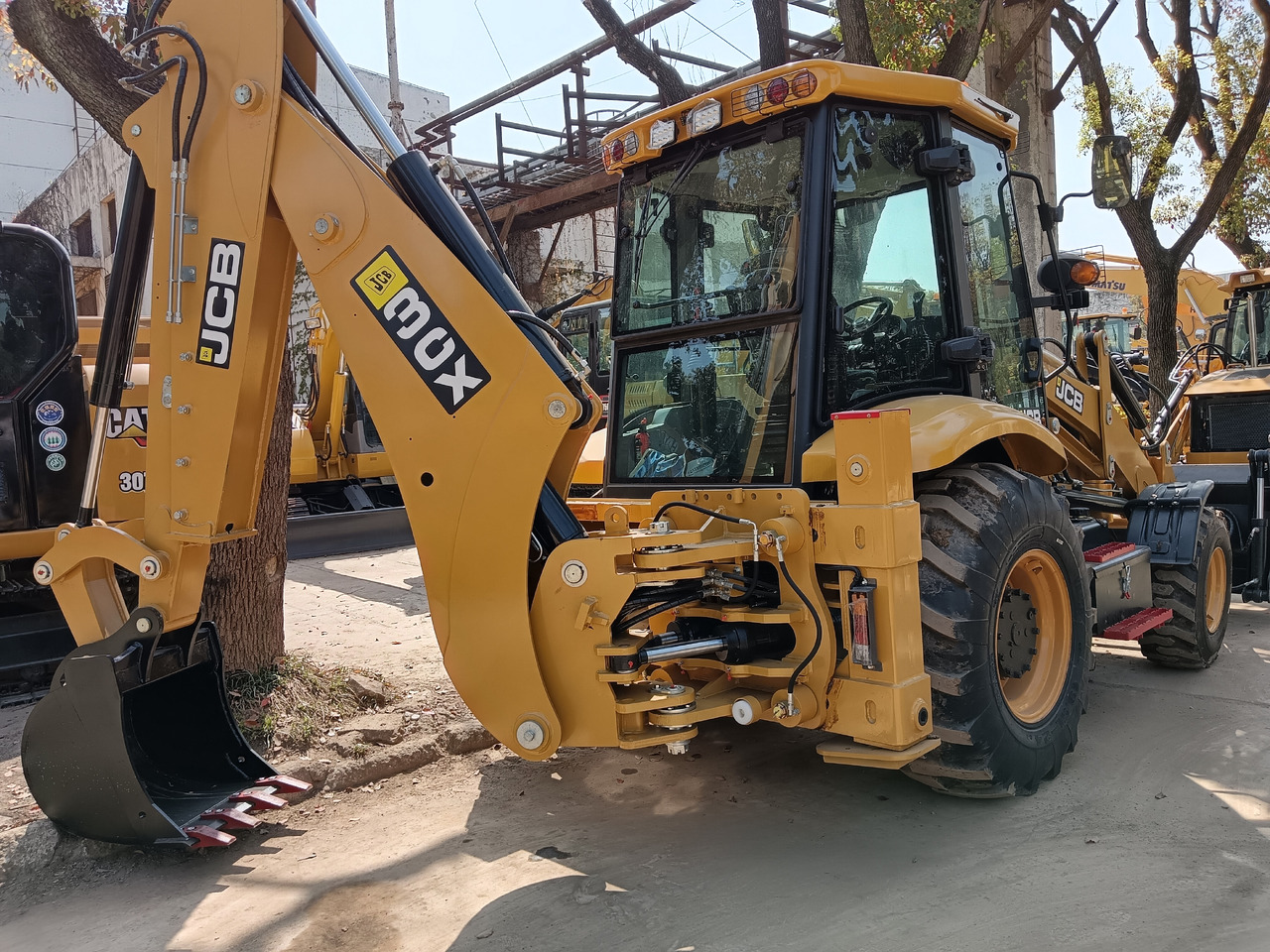 JCB 3 C X - מחפרון: תמונה 1 JCB 3 C X - מחפרון: תמונה 1