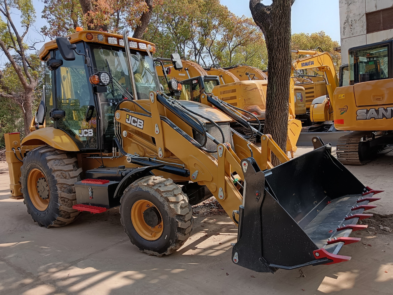 JCB 3CX BRAND NEW - מחפרון: תמונה 4 JCB 3CX BRAND NEW - מחפרון: תמונה 4