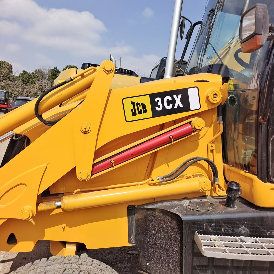 מחפרון JCB 3CX MADE IN UK: תמונה 12