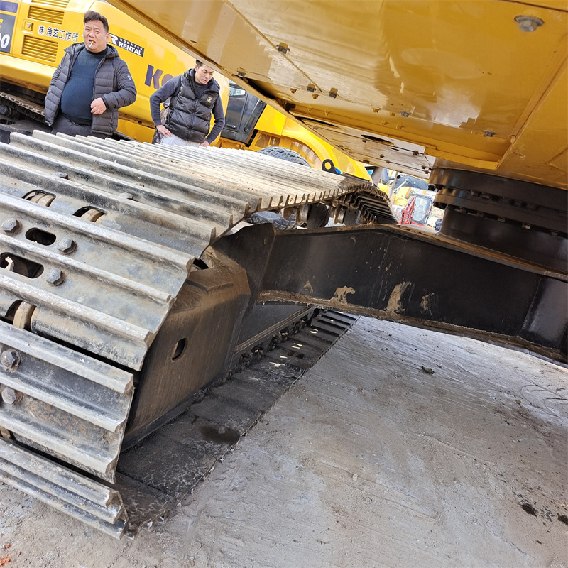 KOMATSU PC 220-8 N1 - מחפר סורק: תמונה 4 KOMATSU PC 220-8 N1 - מחפר סורק: תמונה 4