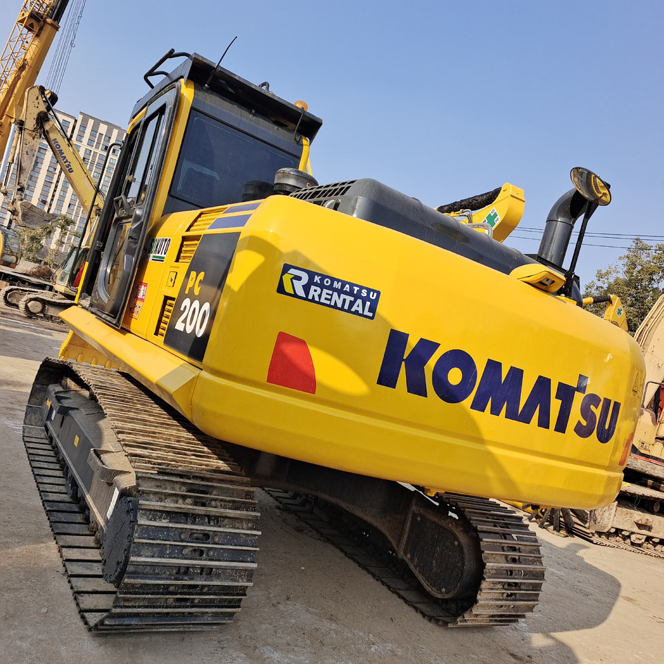 KOMATSU PC200-8 PC210 PC220 - מחפר סורק: תמונה 4 KOMATSU PC200-8 PC210 PC220 - מחפר סורק: תמונה 4