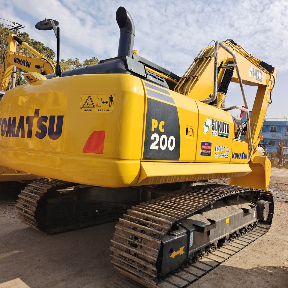 KOMATSU PC200-8 - מחפר סורק: תמונה 1 KOMATSU PC200-8 - מחפר סורק: תמונה 1