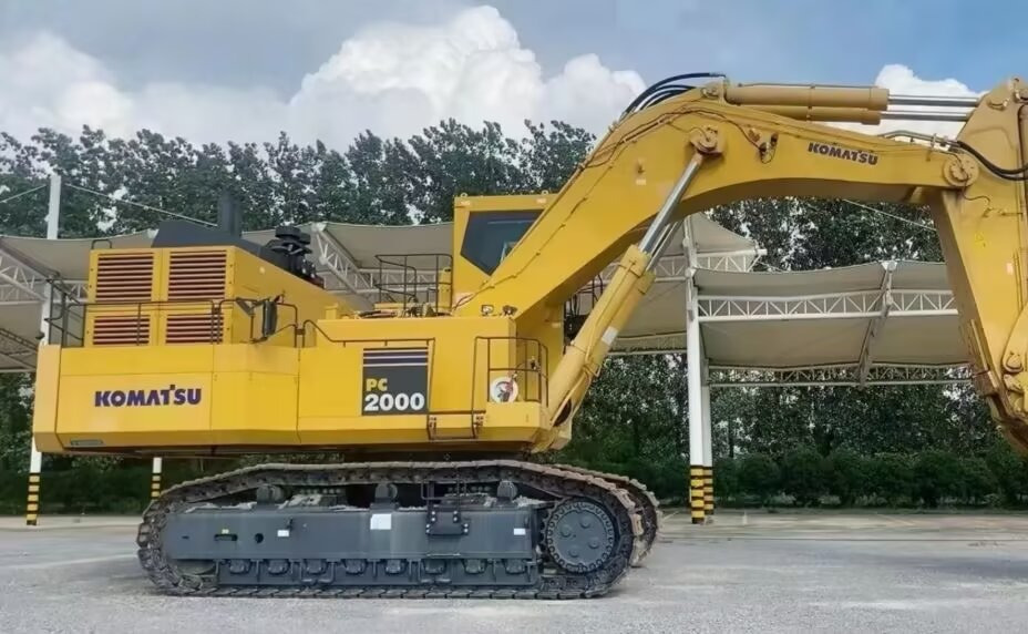 KOMATSU PC2000 PC 2000 200 TON MINING EXCAVATOR - מחפר סורק: תמונה 1 KOMATSU PC2000 PC 2000 200 TON MINING EXCAVATOR - מחפר סורק: תמונה 1