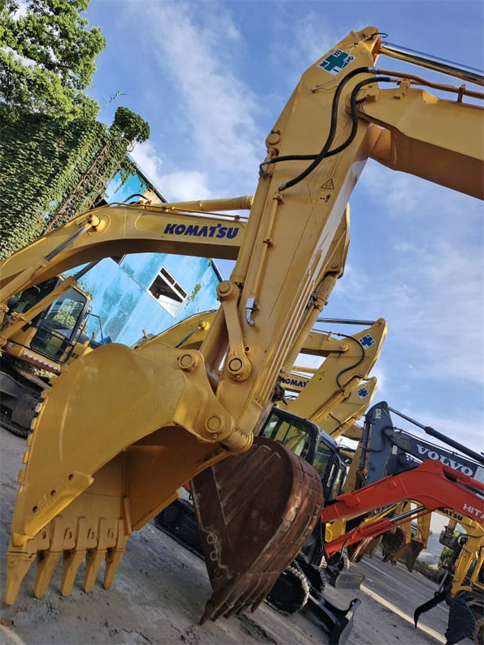 KOMATSU PC400-8 PC400-8R - מחפר סורק: תמונה 2 KOMATSU PC400-8 PC400-8R - מחפר סורק: תמונה 2