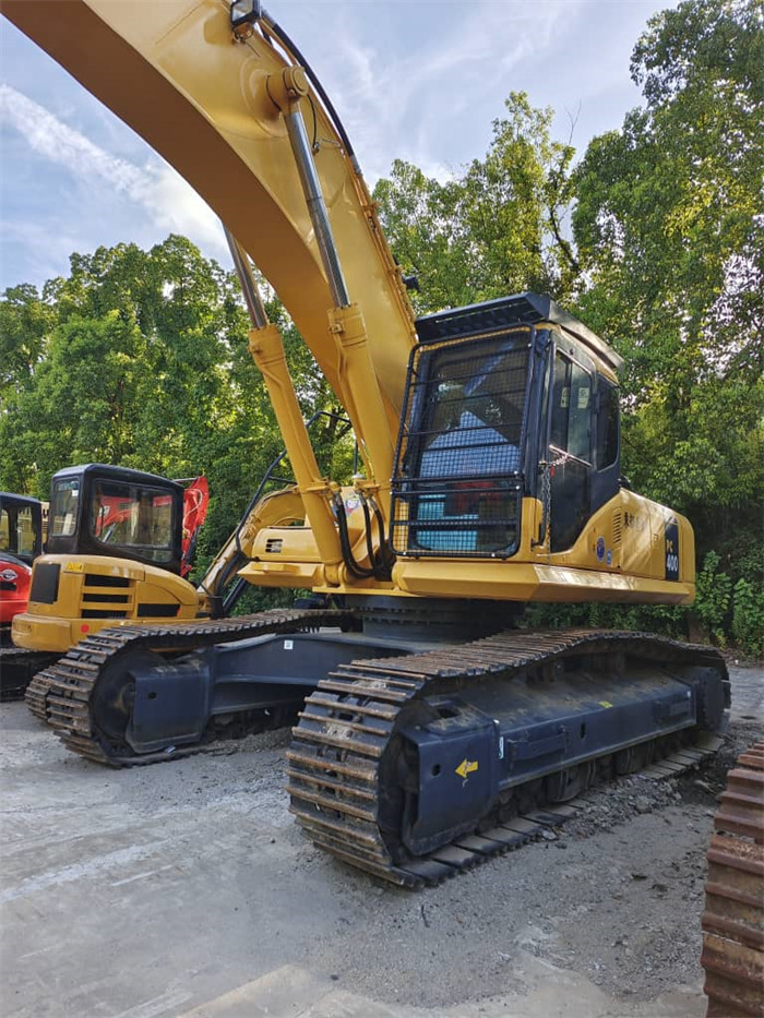 KOMATSU PC400-8 PC400-8R - מחפר סורק: תמונה 1 KOMATSU PC400-8 PC400-8R - מחפר סורק: תמונה 1