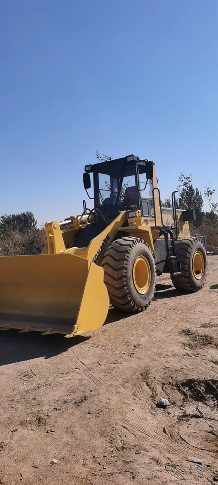 KOMATSU WA 320 - מעמיס גלגלים: תמונה 1 KOMATSU WA 320 - מעמיס גלגלים: תמונה 1